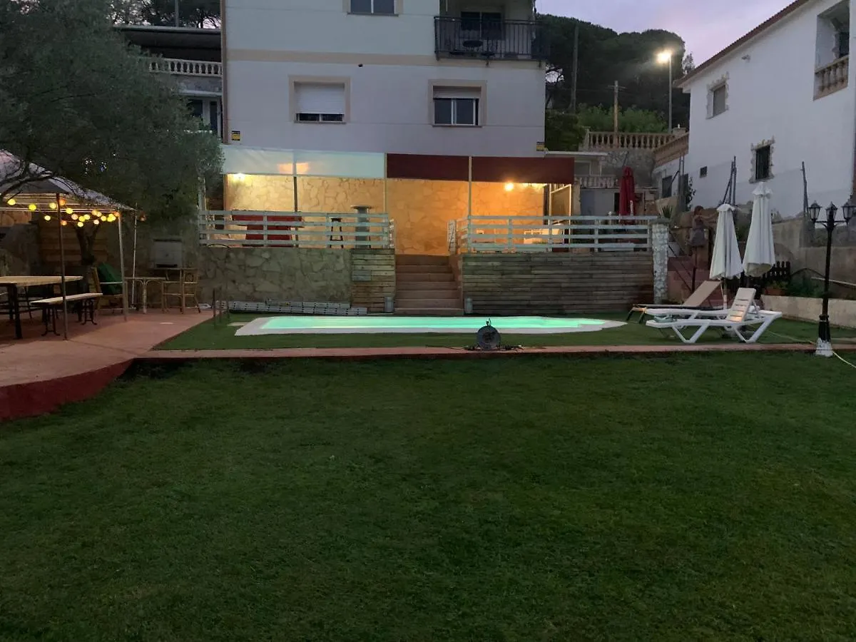 The Happy House Villa Mont Barbat España