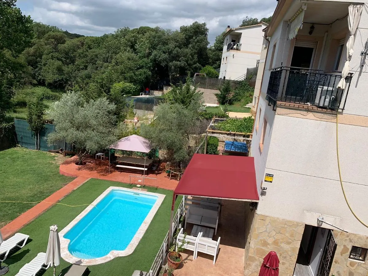 The Happy House Villa Mont Barbat España