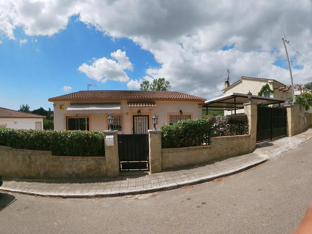 The Happy House Villa Mont Barbat 0*,